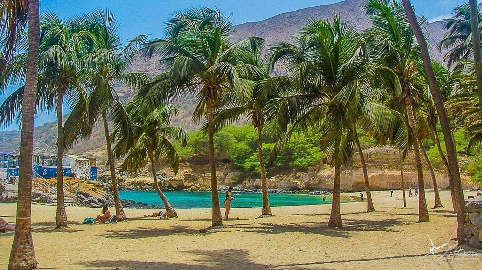Apartamentos Santiago - Tarrafal タラファル エクステリア 写真